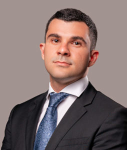 Dr. Matheus Puppe